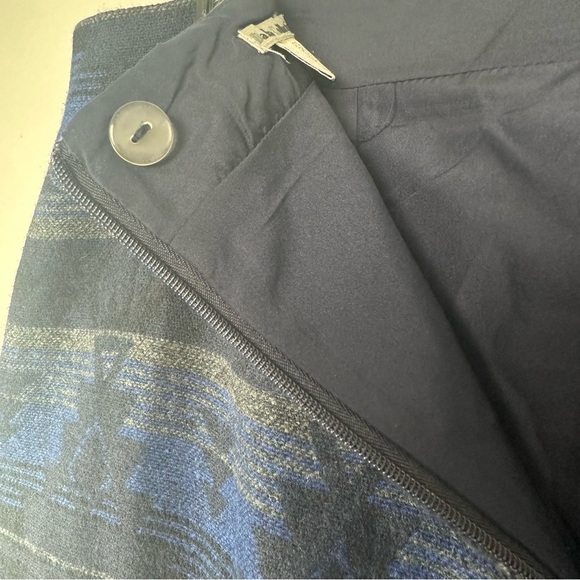 Dalia Collection Skirt Size 12 Blue Wool Blend Asymmetrical Aztec Western Rodeo - Picture 8 of 12